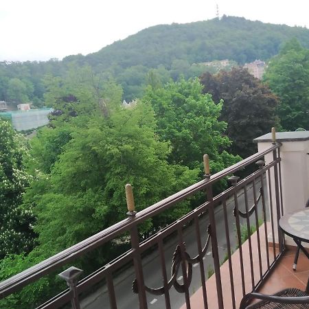 Rezidence Beethoven Apartamento KLV Exterior foto