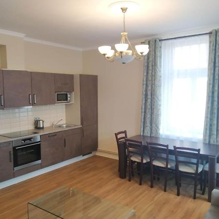 Rezidence Beethoven Apartamento KLV Exterior foto