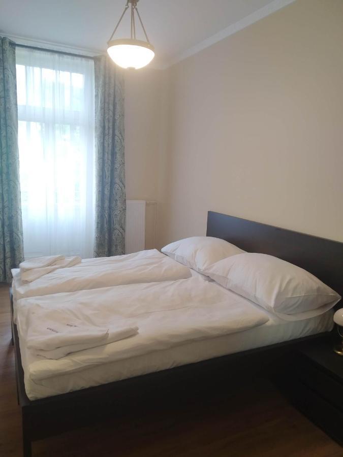 Rezidence Beethoven Apartamento KLV Exterior foto