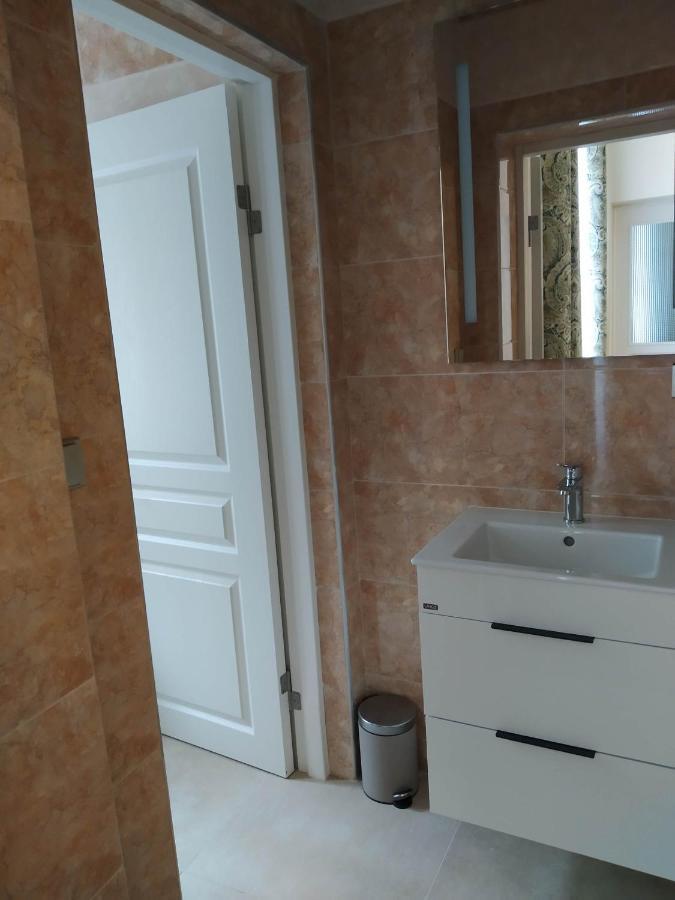 Rezidence Beethoven Apartamento KLV Exterior foto