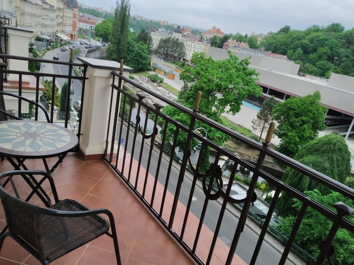 Rezidence Beethoven Apartamento KLV Exterior foto